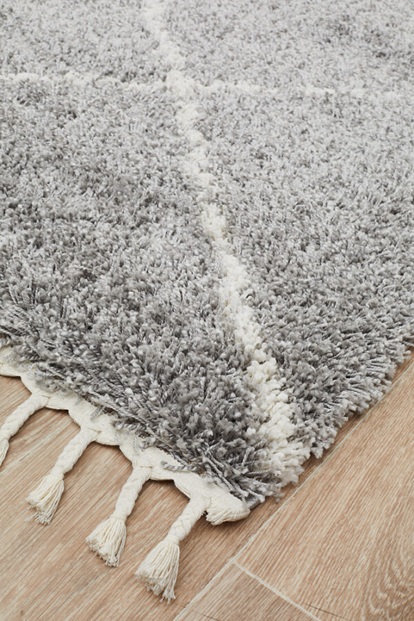 Solid Thick Pile Rug Corner Pattern